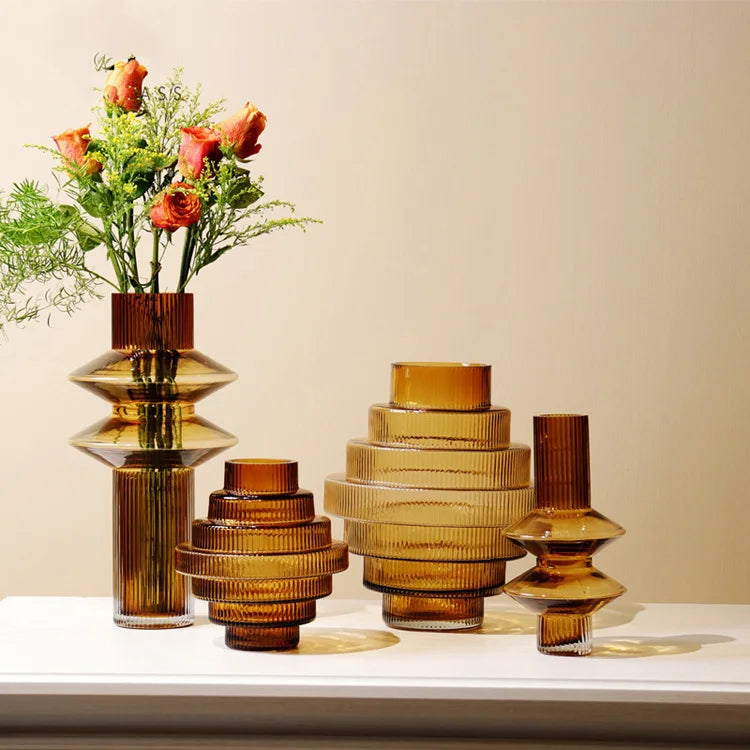 Modern Art Unique Burgundy Round Glass Flower Vase for Home and Wedding Decoration Tabletop Vase