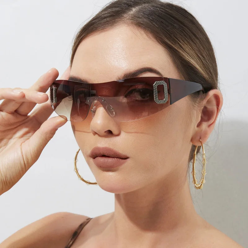 UNOC 2023 New Arrivals Trendy Women Sunglasses Custom Logo Sports Metal Glasses with White Frame and One Piece Lens