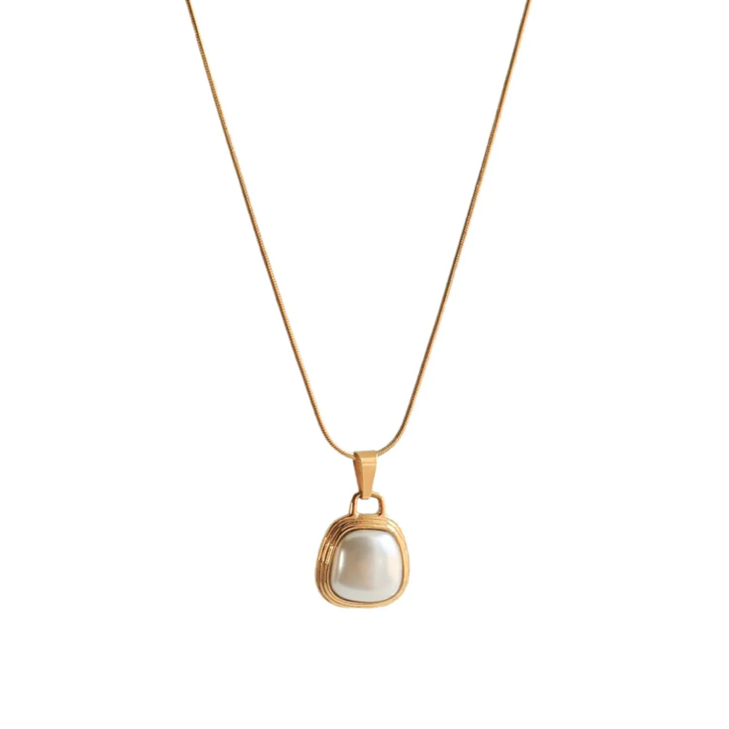 Light Luxury White Imitation Pearl Pendant Snake Bone Chains Neck Chains 18K Gold Plated Stainless Necklaces