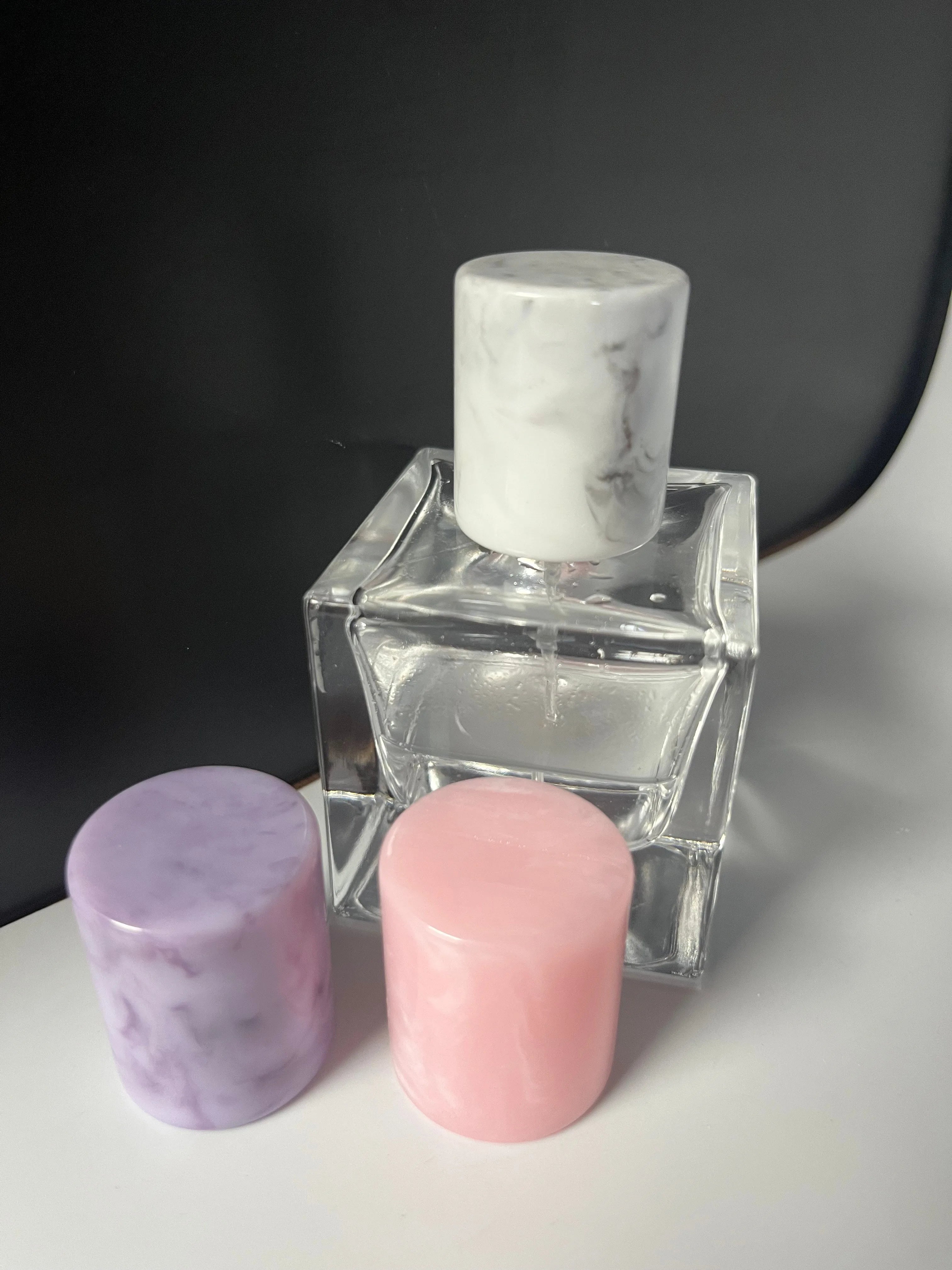 Resin Luxury Perfume Pump Sprayer Cap for Bottles Non-Refillable Customizable Design