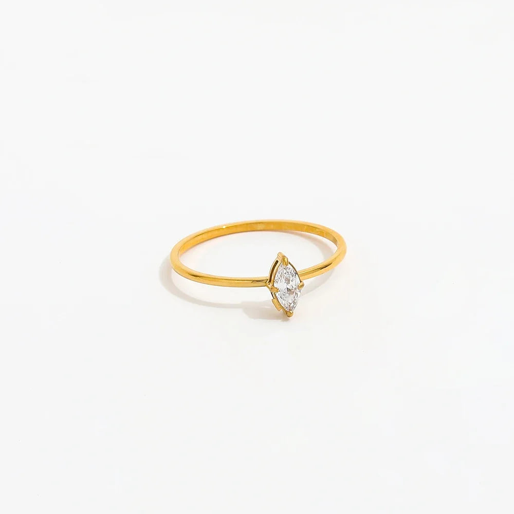 Fenny 18K Gold Plated Wholesale Waterproof Dainty Designer Fine Irregular Long Zirconia Stainless Steel Ring for Women