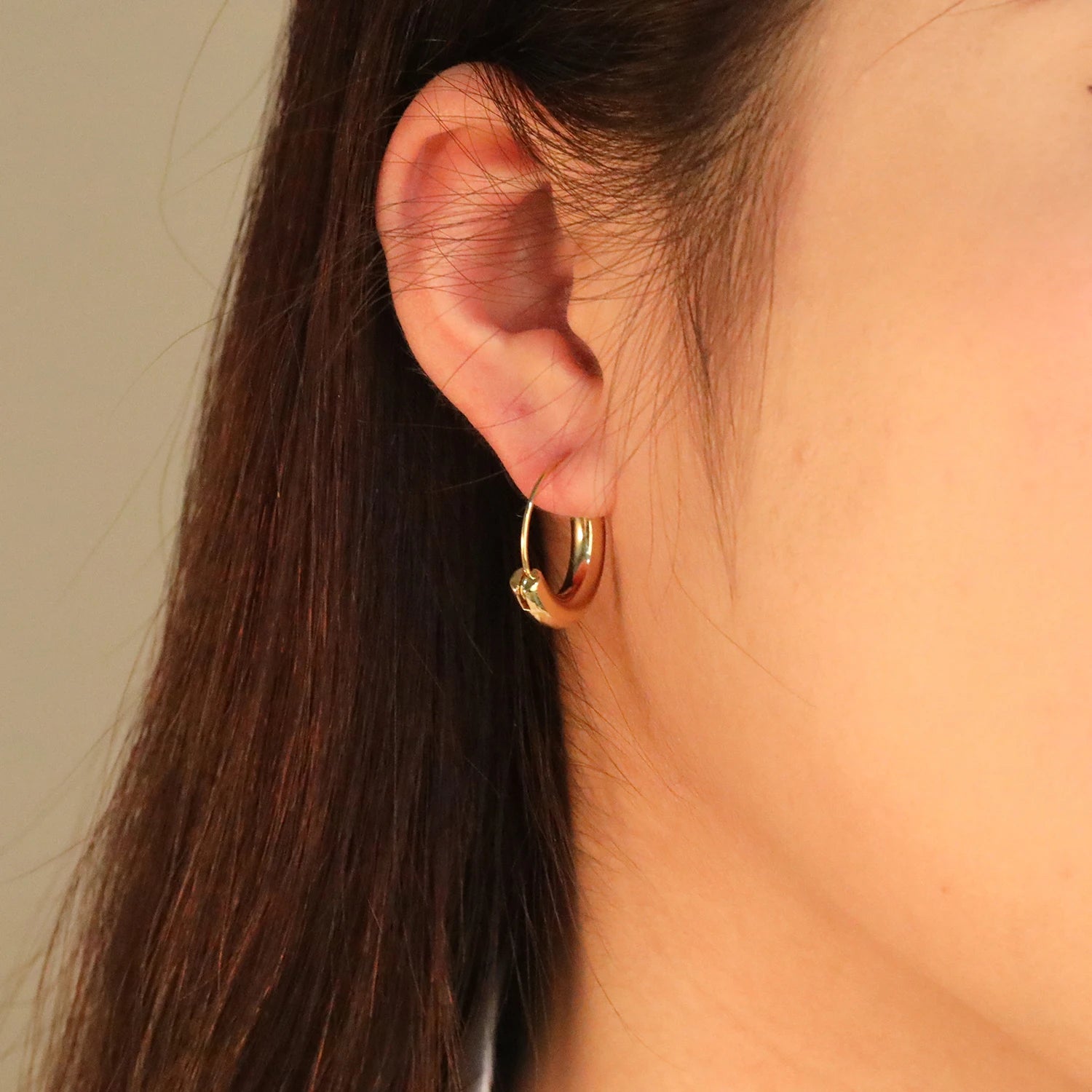 Custom Jewelry Waterproof 18K Gold Plated Smooth C Dangle Hoop Earrings Stainless Steel Fashion U Huggie Earring for Women