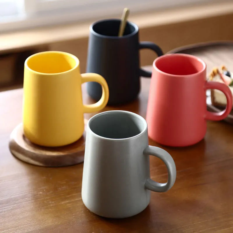 Manufacturer Supplier Bulk Restaurant Coffee Mug 16oz Big Belly Shape Bisque Black Bone China Classic Style Handle Customizable