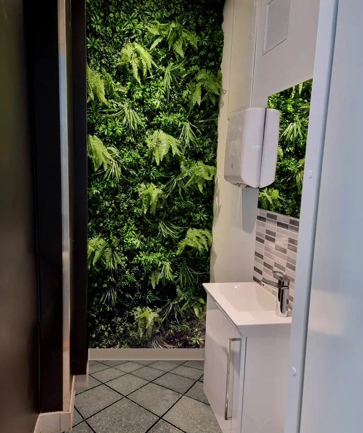 Jungle Style Green Grass Wall Hanging Artificial Plants UV Certified PE Home Office Decoration Vertical Leaves Hedge Design