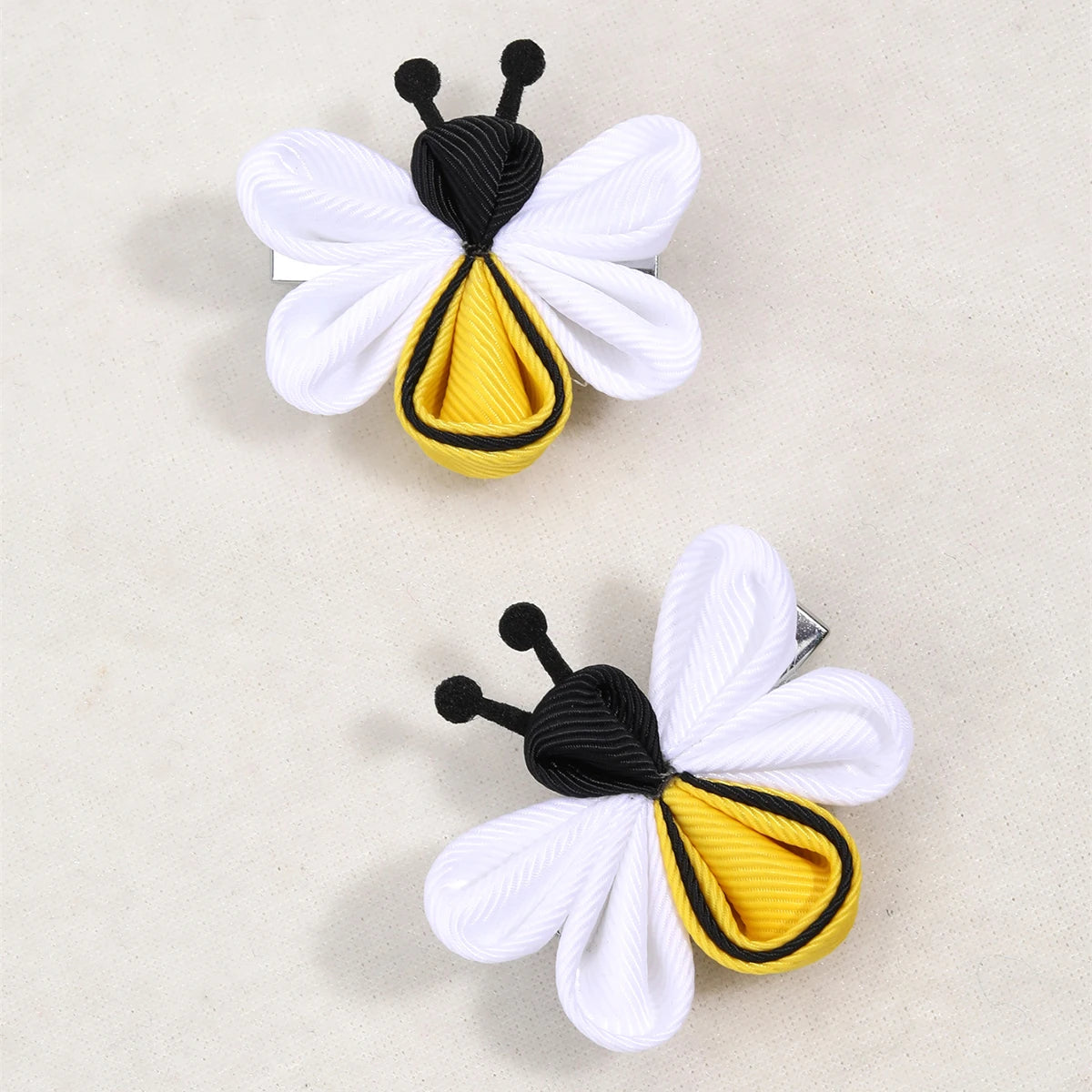 CN 2Pcs Cute Animal Grosgrain Ribbon Hair Bow Yellow Bee Hair Clip Cartoon Hair Accessories for Kids
