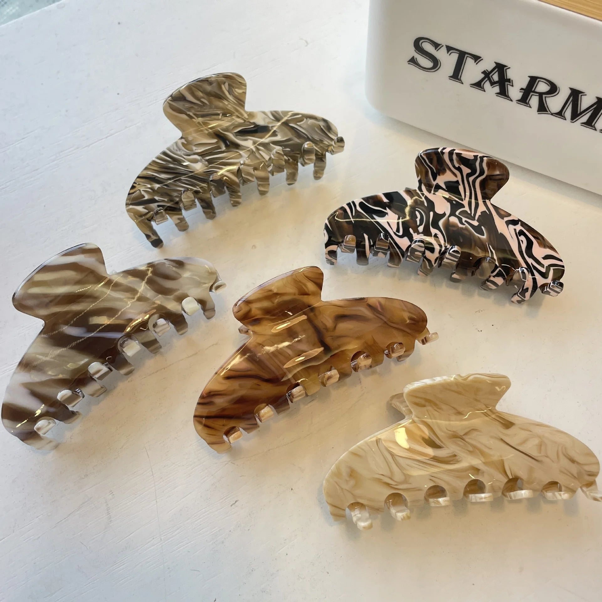 Summer Shark Clip Hair Accessories for Girls Sweet Style with Coffee Texture Dyed Acetic Acid Large Temperament New Everything
