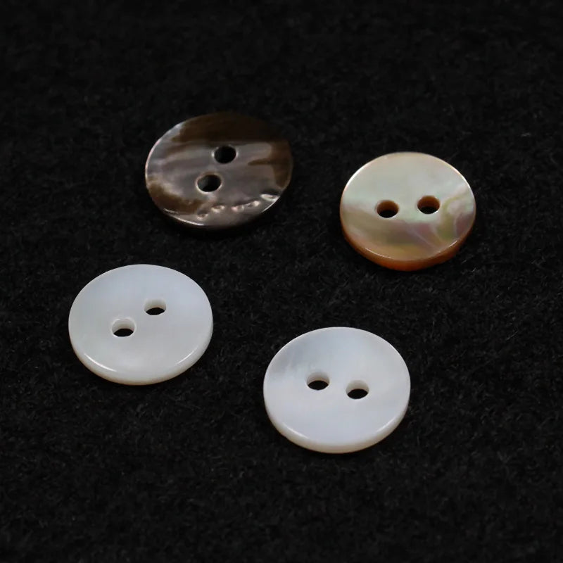 Best Seller Opp Bag Customized Garment Accessories Real Shell Buttons Engrave Round Shirt Button Natural Shell Button for Coats