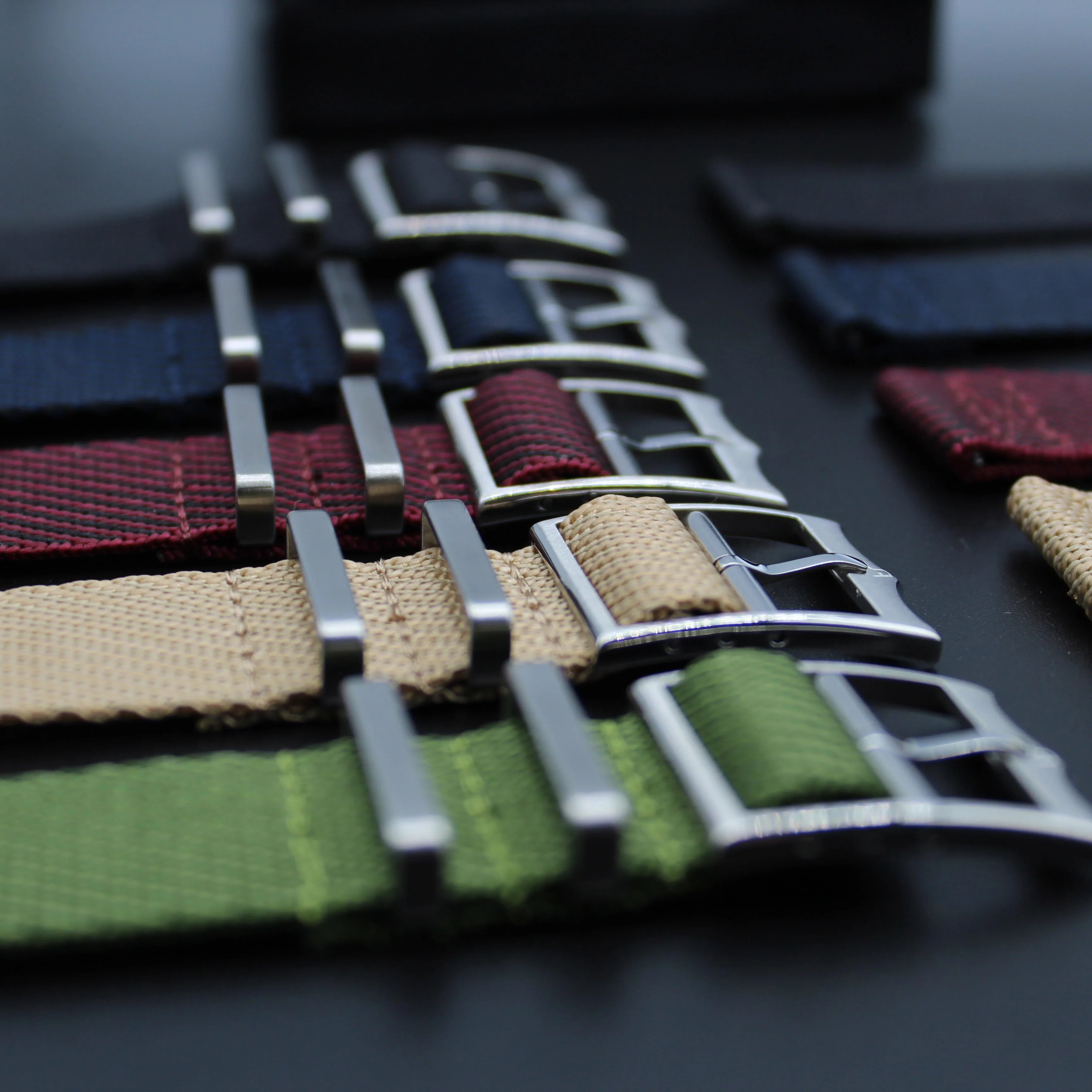 Wholesale Two Pieces Woven Braided Pure Colorful Twill Fabric Nylon Watch Straps Suitable for Different Watch 18mm 20mm 22mm