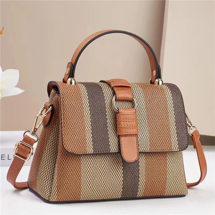 Korean 2026 Ladies Chain Small Trendy Fashion Clutch Shoulder Custom Female Handbags