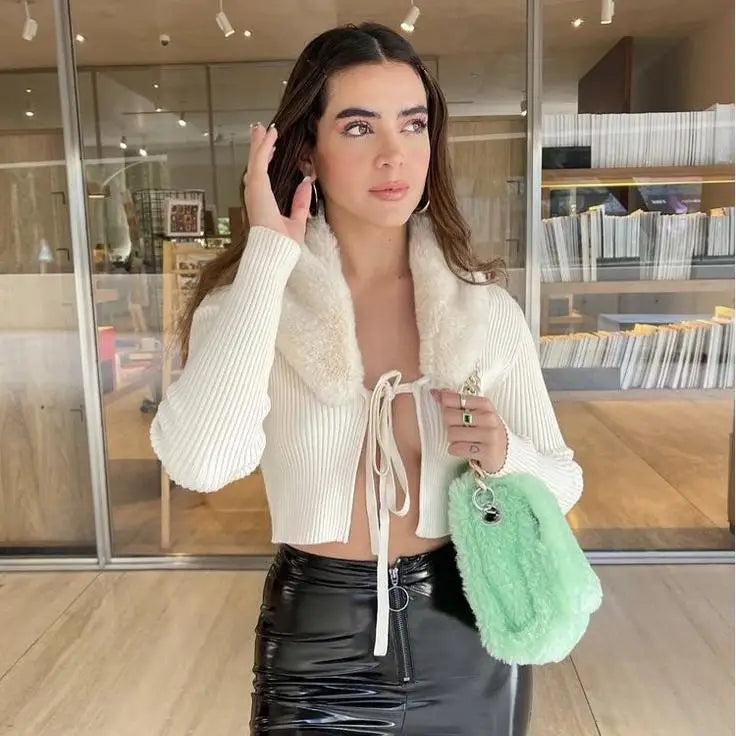 OEM Supplier Custom Made Soft Ladies Cardigan American Beige Purple White Cropped Detachable Faux Fur Collar Sweater for Women