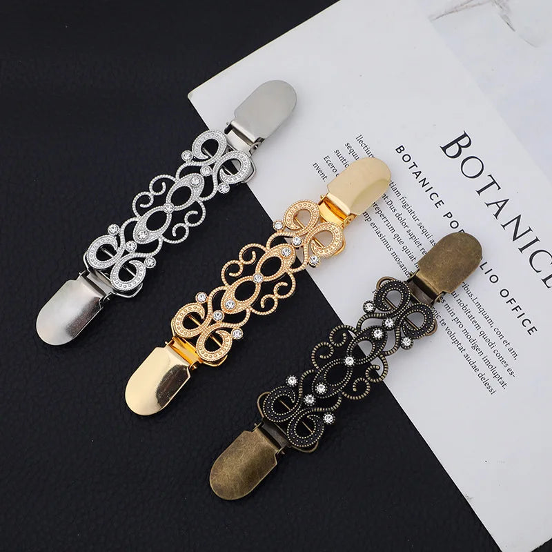 Retro Alloy Vortex Scarf Buckle Women's Diamond Brooch Anti Light Cardigan Sweater Clip Collar