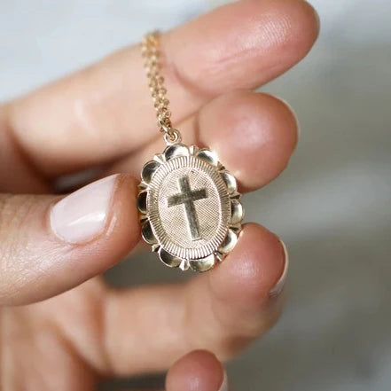 CAOSHI Ins Hot Gold Plated Oval Shape CHRISTIAN Religion Women Necklaces Link Chain Wholesale Vintage Cross Pendant Necklaces
