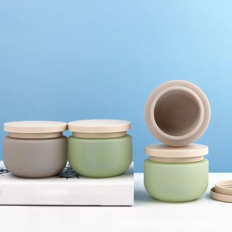 Empty Round Frosted Cosmetic Cream Jar with Screw Lids and Inner Liner for Lotion Eyeshadow Moisturiser Gel
