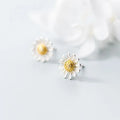 925 Sterling Silver White Daisy Flower Shape Ear Stud Earrings Dainty Fashion Jewelry for Women