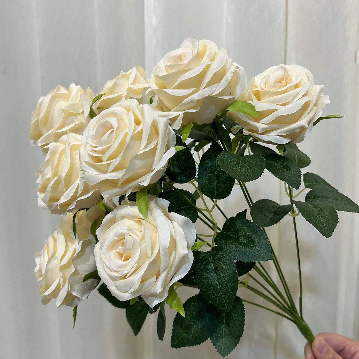 High Quality Customized 9-Head Silk Rose Bunch for Wedding Bridal Easter or Graduation Decorations