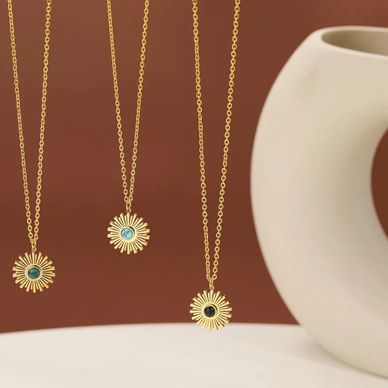 Fashion Retro Sunflower Turquoise Pendant Necklace Original Design Retro Non Fading Stainless Steel Collar Chain Fashion Jewelry