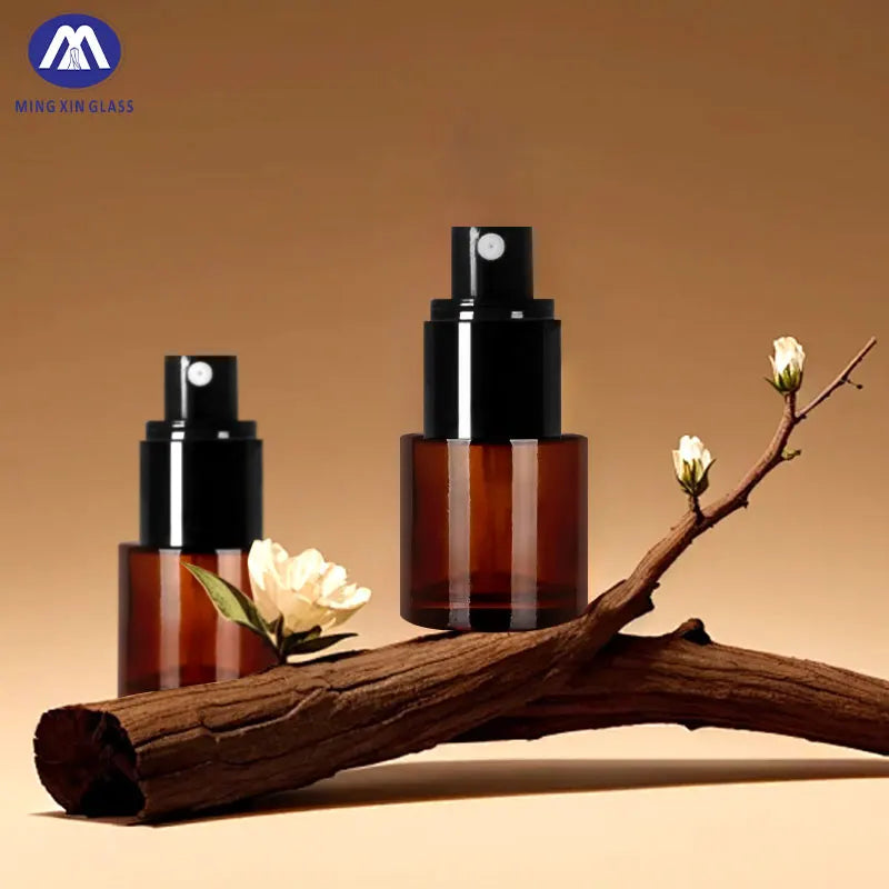 Hot Selling 30ML/50ML Amber Glass Cosmetic Packaging Spray Bottle Flat Shape Fine Mist Bottle for Skin Toner