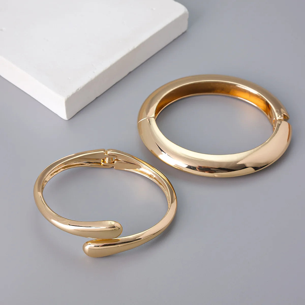 European American Fashion Trend Simple All- Match Niche Arm Women Bracelet Sweet Multi-layer Hollow Chain Link Bracelets Alloy