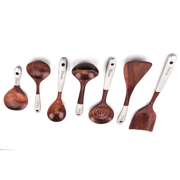 Best-selling Kitchen Accessories Food Grade Cookware Household Wooden Tableware Set
