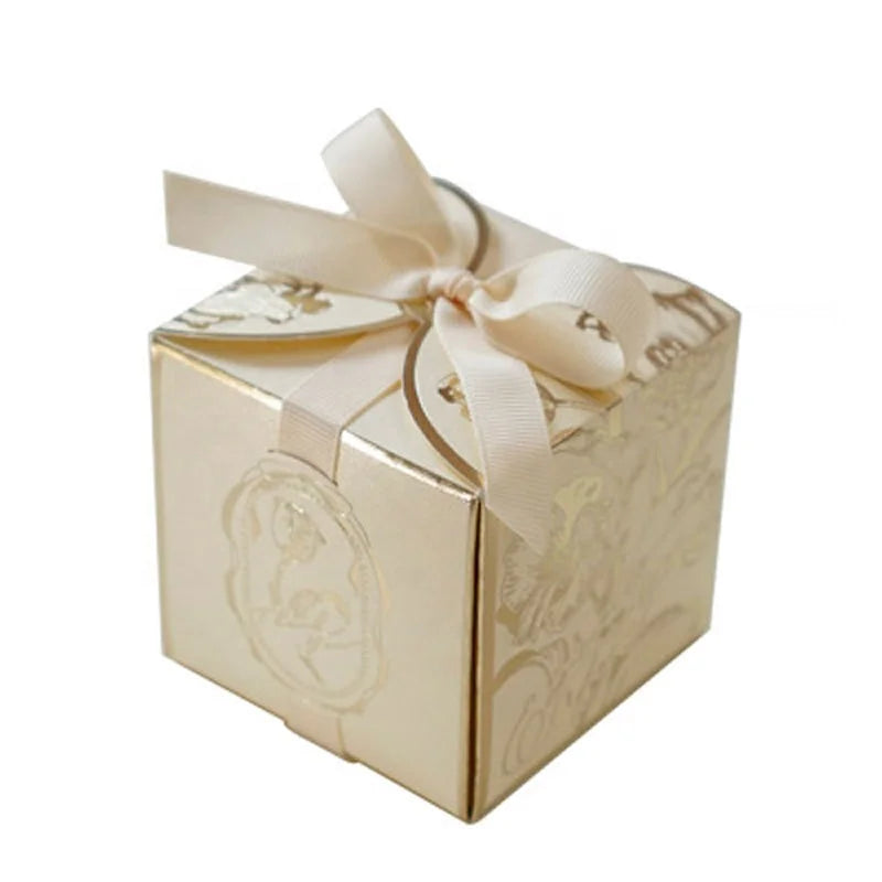 Yiwu Suppliers Folding Cheap Empty Wedding Favors Souvenir Gold Print square Beige champagne Candy Sweets Paper Boxes