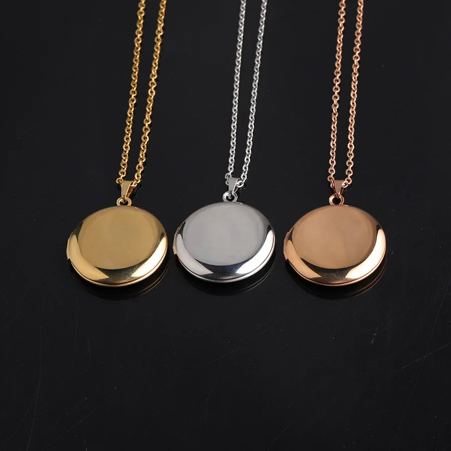 Top Fashion Stainless Steel Necklace Blank Round Disc Pendant Custom Logo Photo Frame for Engraving Necklace Wholesales