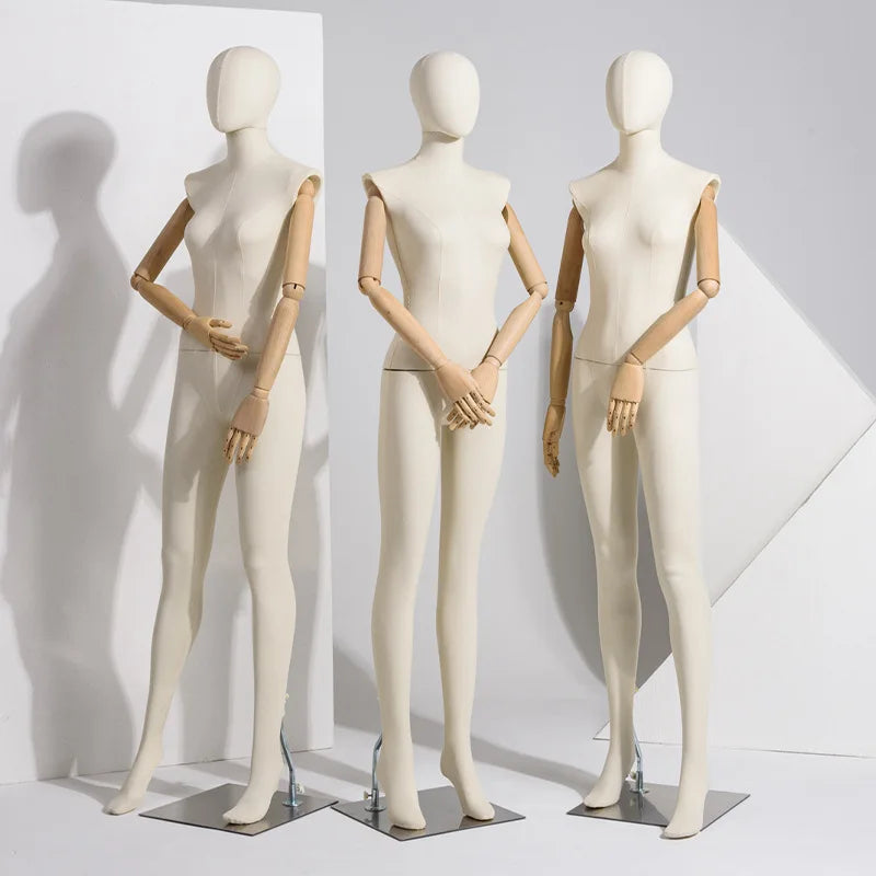 Popular Female Mannequin for Fashion Show