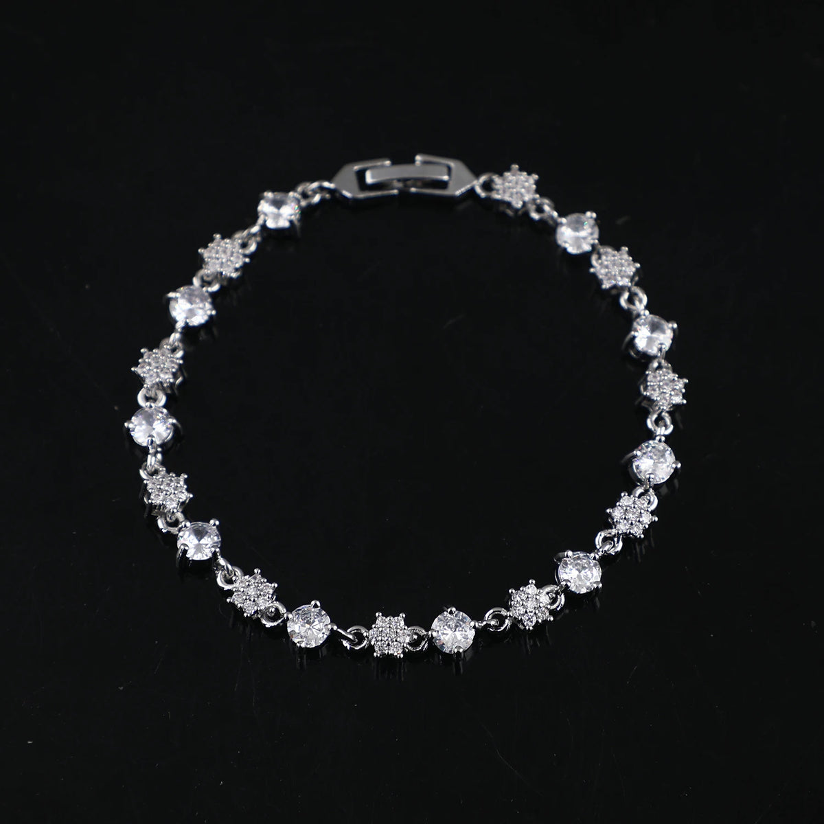 Fashion Zircon Bracelets for Women Light Luxury Cubic Zirconia Tennis Bracelet Wholesale MegaBDM