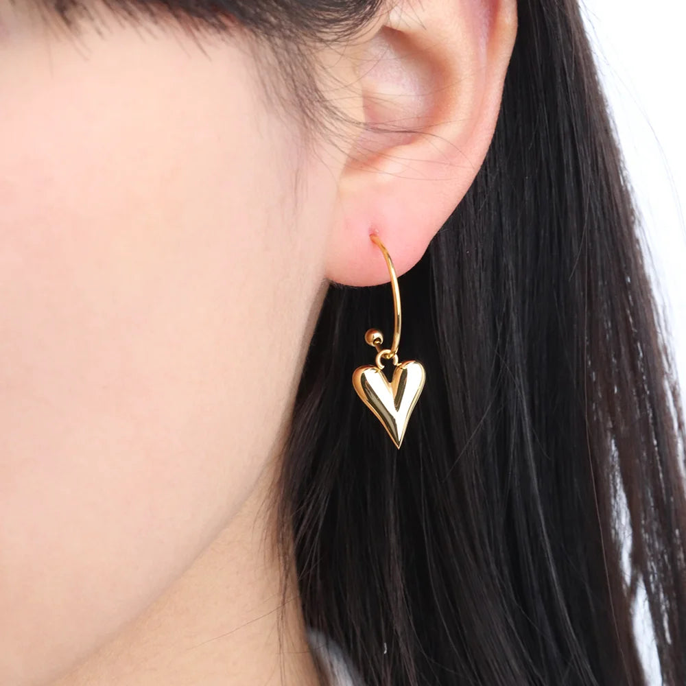 Chris April in Stock Romantic Fashion Jewelry 316L Stainless Steel PVD Gold Plated 3D Hearts Hoop Earring