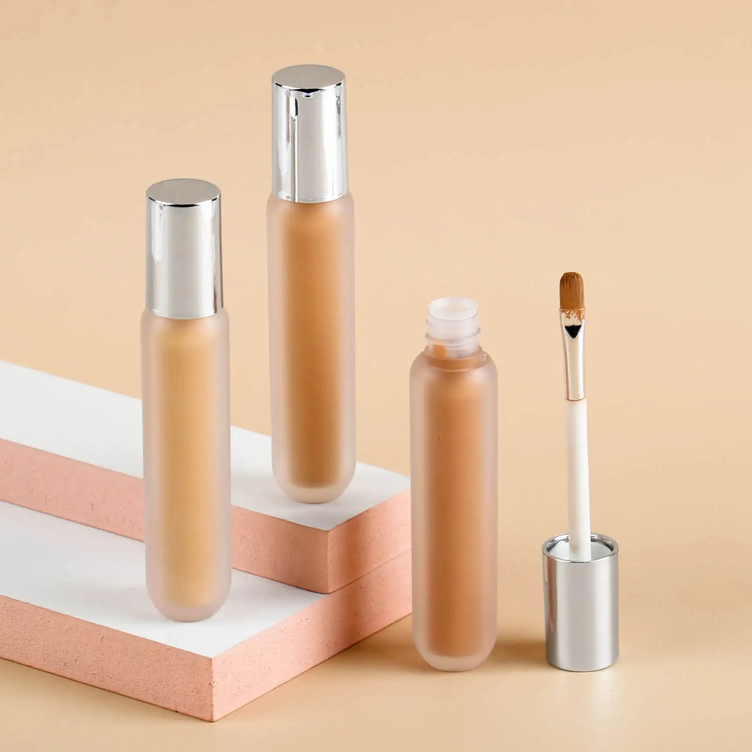 Wholesale Matte Whitening Cream Concealer Waterproof Long-lasting High Definition 2-in-1 Customized Logo
