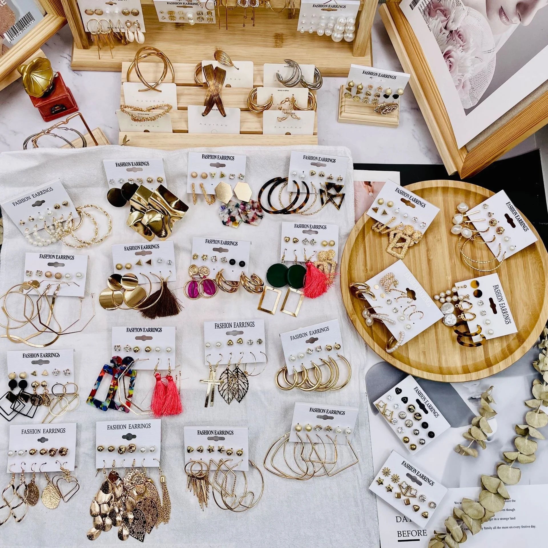 Popular European Jewelry Set Geometric C Shape Hoop Earrings Pearl Acrylic Tassel Drop Earrings Set for Women Metal CHRISTIAN