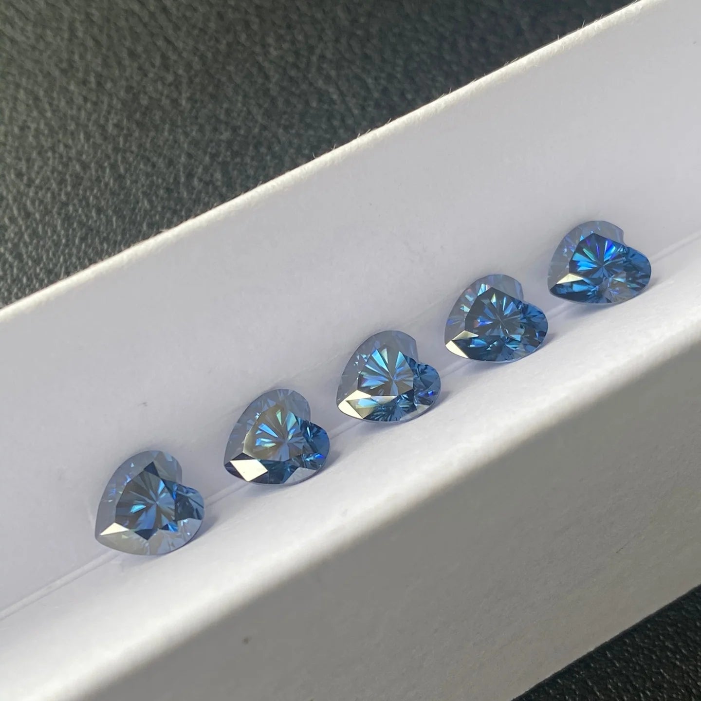 Moissanite Wholesale Moissanite Blue Heart-shaped Cutting 2-8mm 0.05-2ct Moissanite Price Per Carat