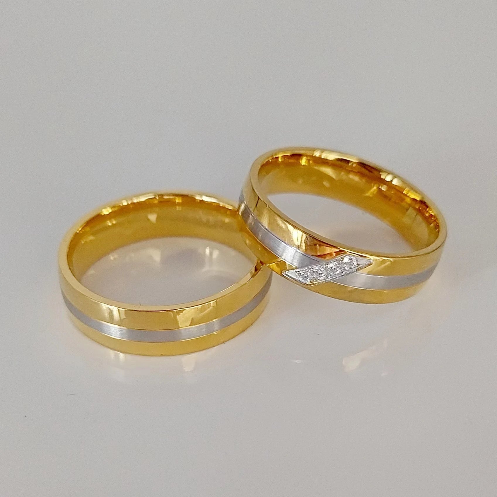 Western Designer Jewelry Shop Factory 14k Gold Plated Stainless Steel Wedding Rings Classic Couple Sets Bague Anillos Eheringe