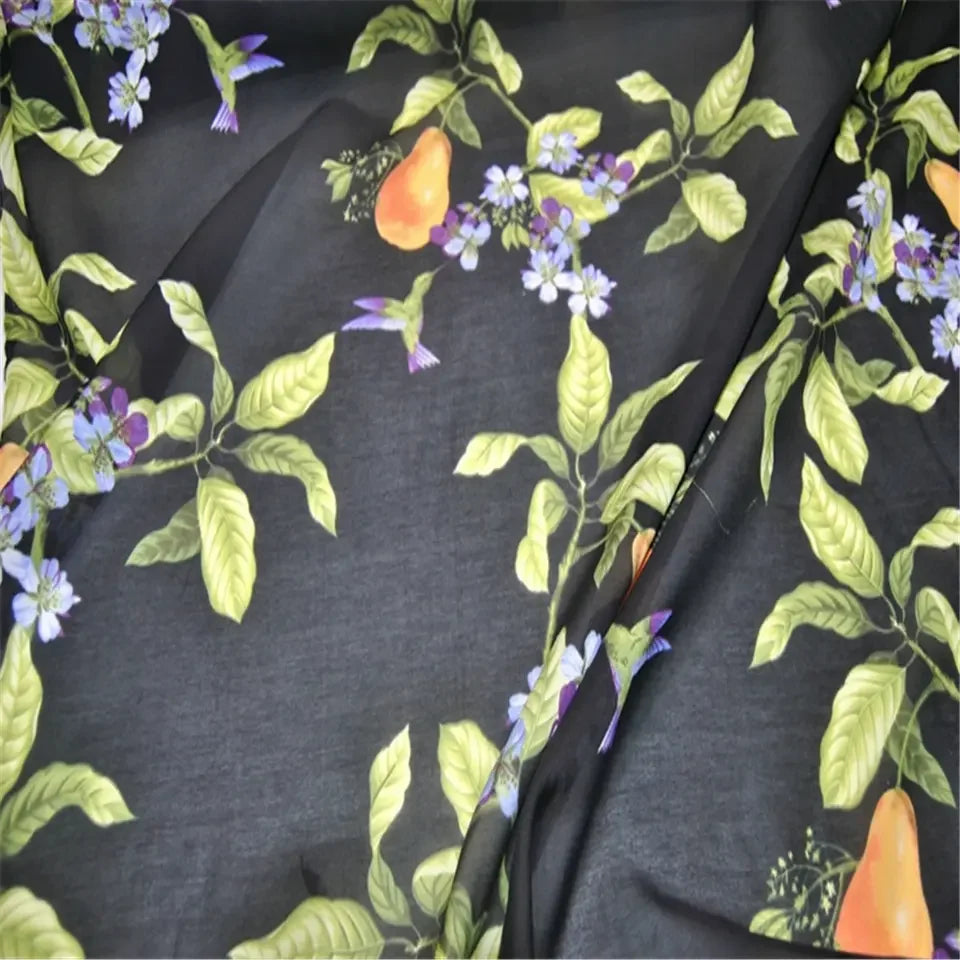 Soft Feeling Material Fashionable Elegant Style Bird Design Lightweight Silk Cotton Fabric for Nice Cloth