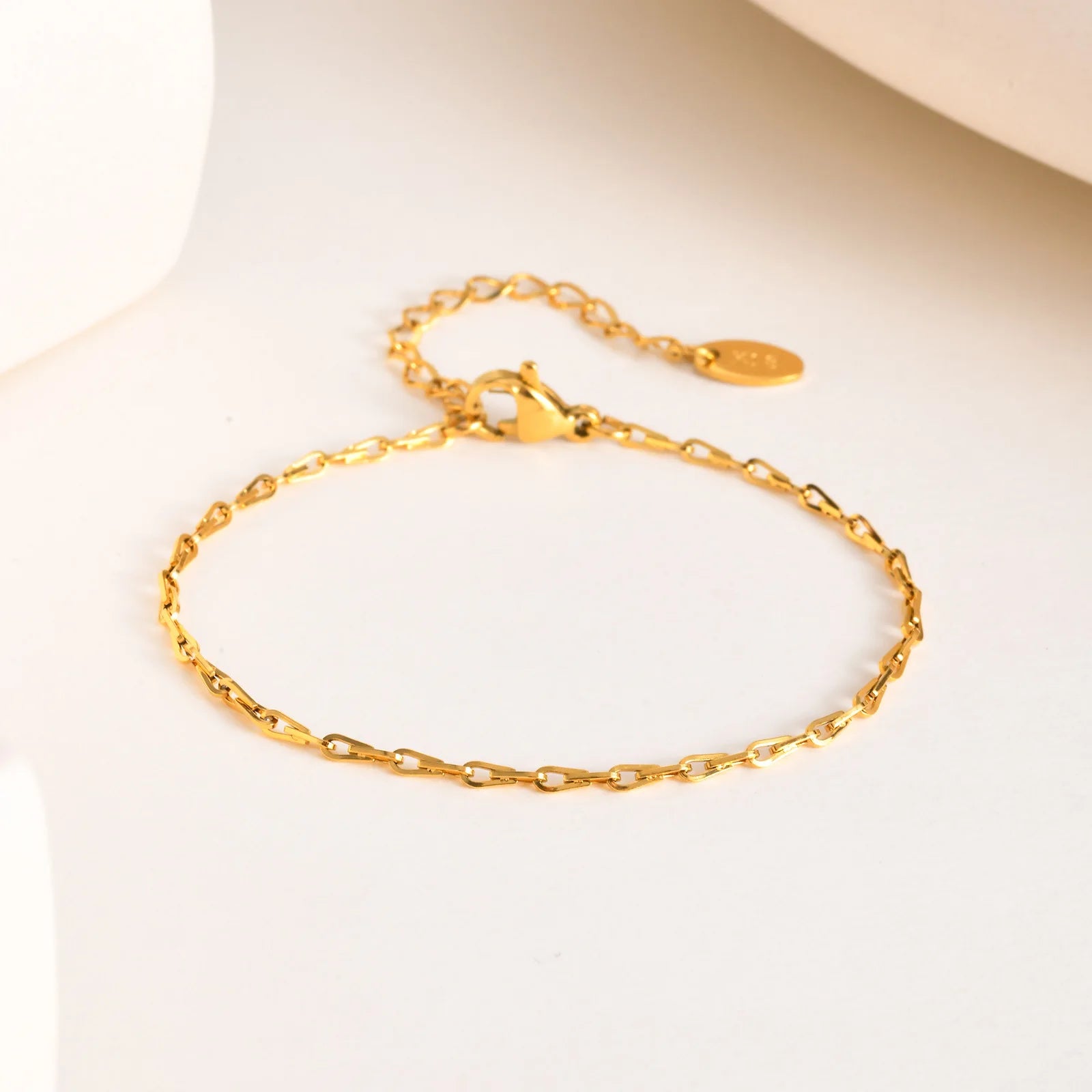 Ins Popular New Arrivals Thin Minimalist Stainless Steel Chains Bracelet Chic Gold Plated Link Chain Bracelet for Women