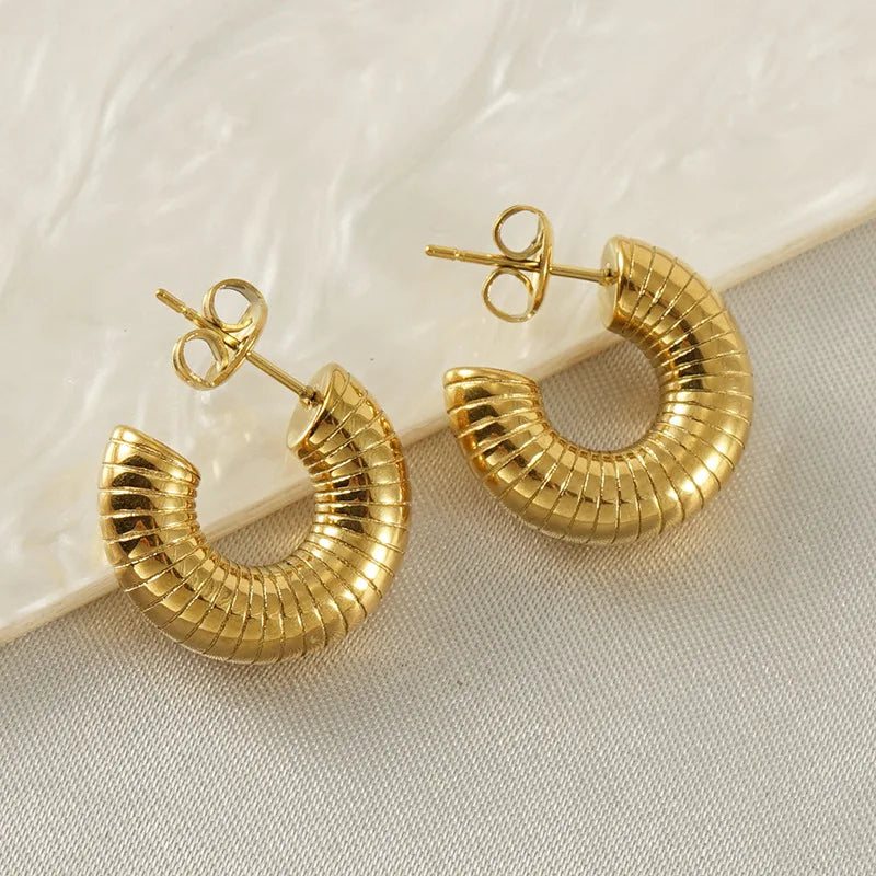 Jewelry Hoop Earrings Chunky 18K Gold Delicate Hypoallergenic Fashion Round Stud All-match Stripes Ear Huggie for Women