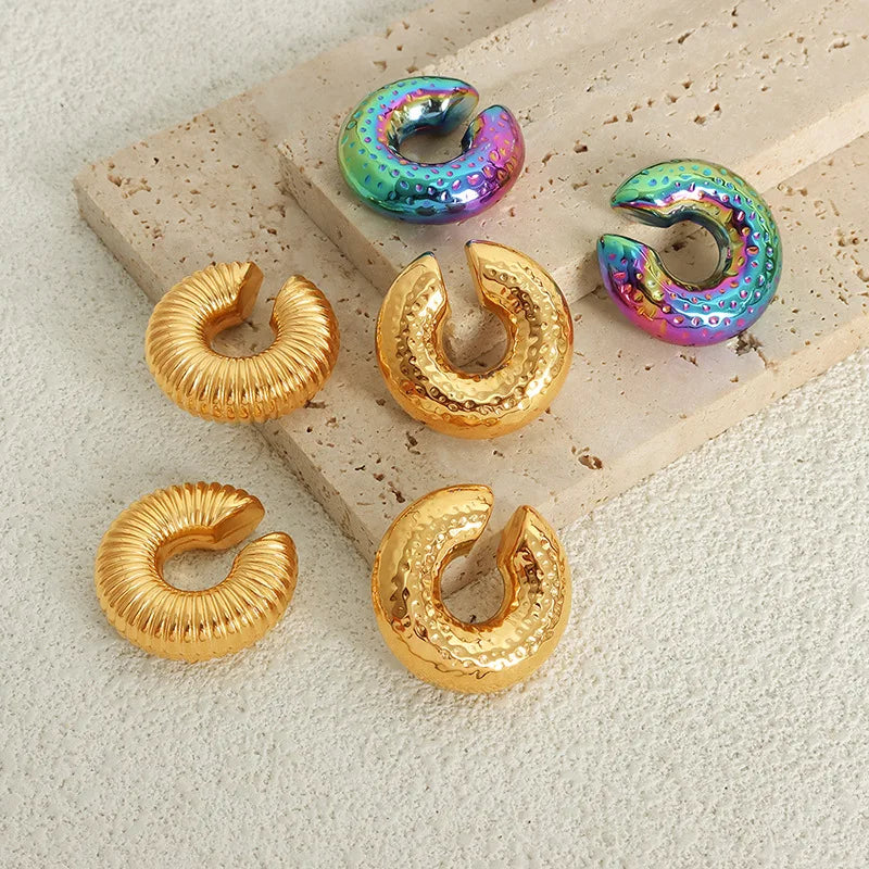 2023 Fashion Jewelry Tarnish Free 18K Gold Plated Stainless Steel Textured Statement Earrings Hollow Out Cuff Earrings YF3601