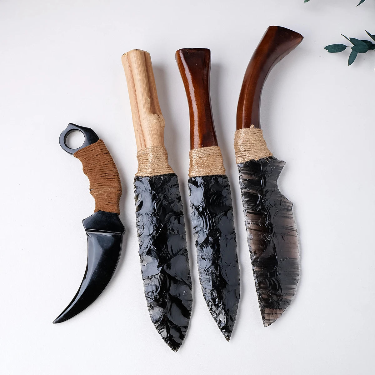 Wholesale Natural Crystal Crafts Creative Hand Made Obsidian Dagger Crystal Carved for Decoration