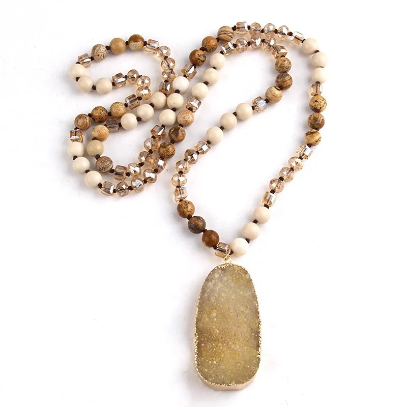 New Wholesale Boho Women Customized Jewelry 8mm Natural Stone Crystal Glass Knotted Necklace 6cm Height Big Oval Druzy Necklace