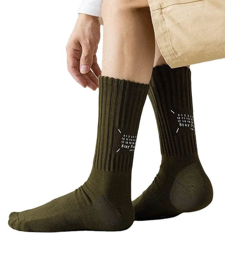 Wholesale Custom logo Acceptable Men's Winter Casual Socks High Class Cotton Towel Bottom Terry Athletic Socks for Boys