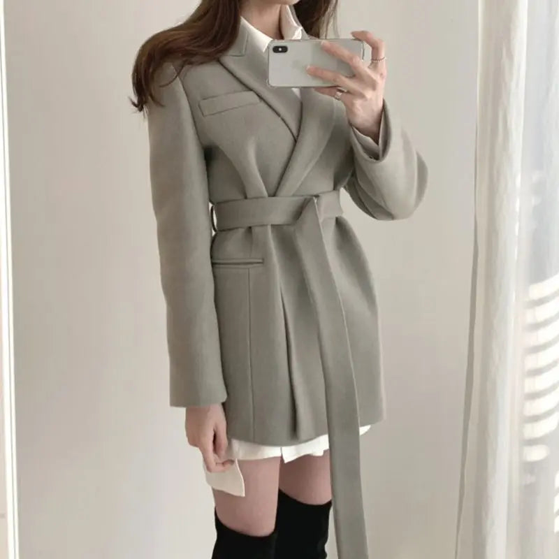 Boutique Wholesale 2026 Winter New Fashionable Lace up Mid to Long Woolen Thick Women's Coat