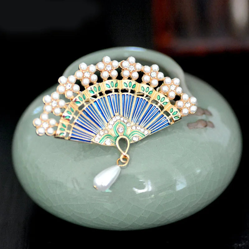 MT092229 Fashion Fan Shape Brooch Women Alloy Brooch Jewelry