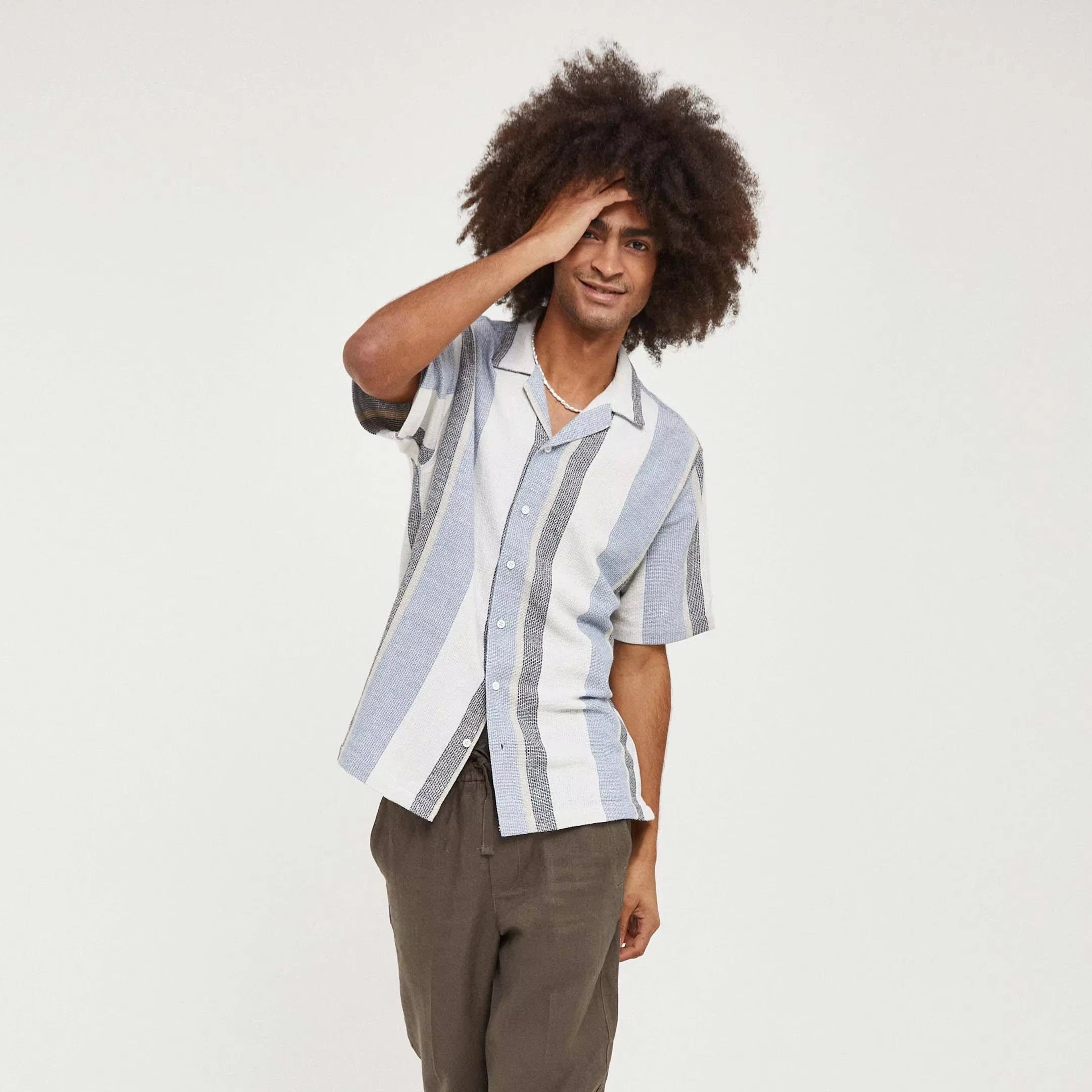 Empire Men's Casual Summer Breathable Structured Printed Short Sleeve Button Down Collar Shirt with Regular Fit