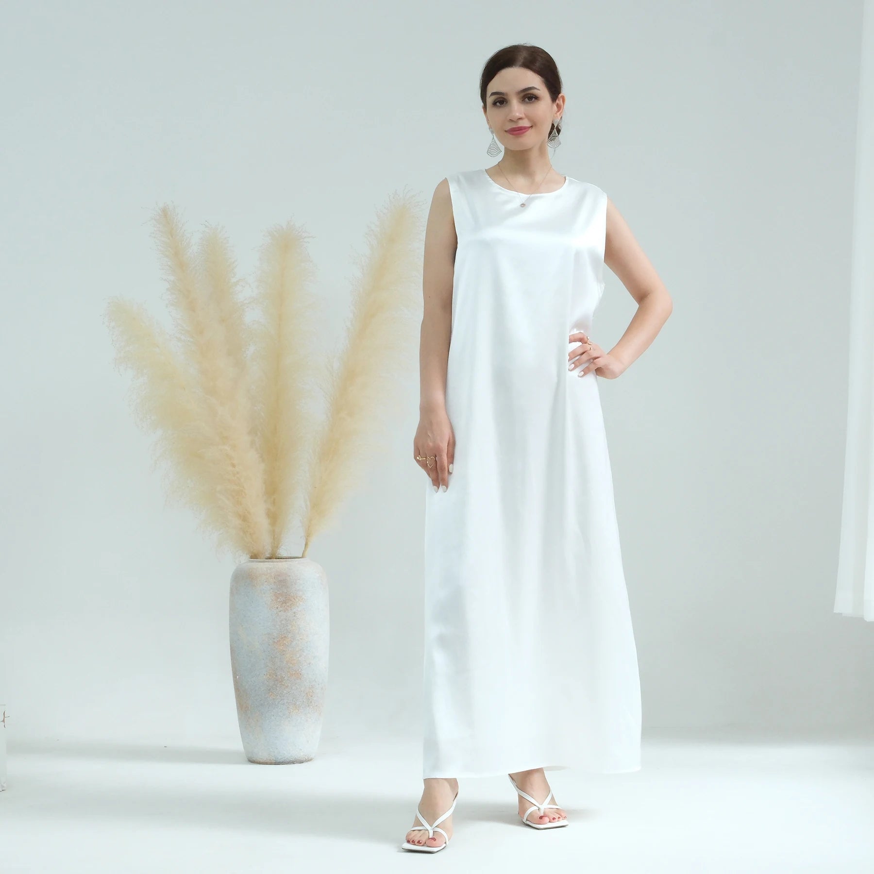 Loriya Customized Colors Muslim Inner Slip Dress Abaya Women Casual Wear Sleeveless Maxi Dresses Abaya