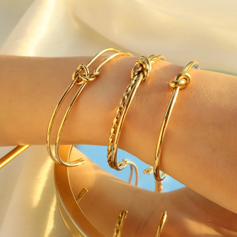 2024 New Style Minimalist Trendy Retro Tarnish Free Stainless Steel 18k Gold Bangle Waterproof Open Cuff Knot Bracelet YF4146
