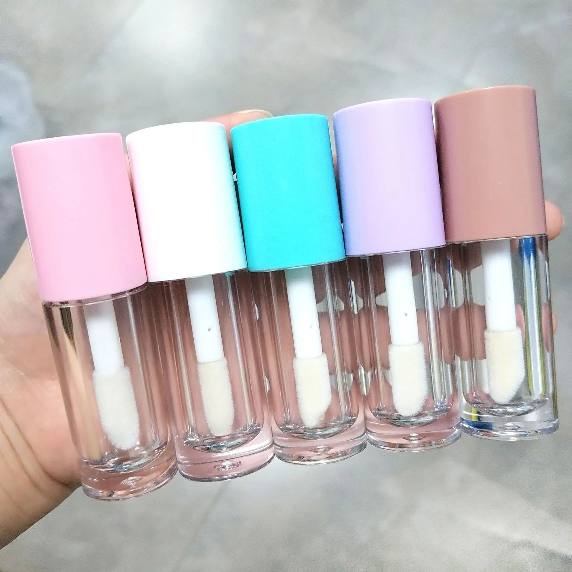 6ml Plastic Lip Gloss Tube Large Capacity Empty Container with Customizable Private Label for OEM/ODM Lipstick Packaging