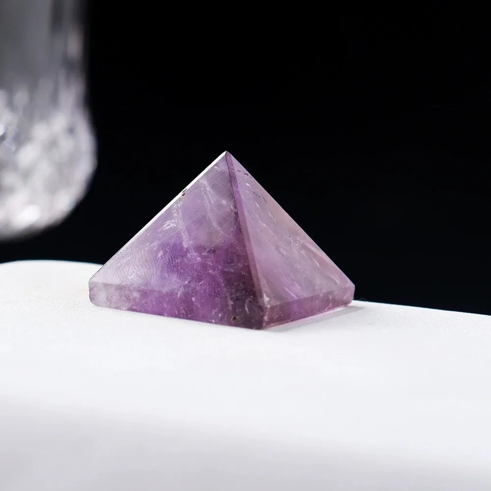Mini Natural Amethyst Pyramid Crystal Stone for Home Decor Gift Chakra Balancing Reiki Feng Shui Polished Love OPP Bags Included