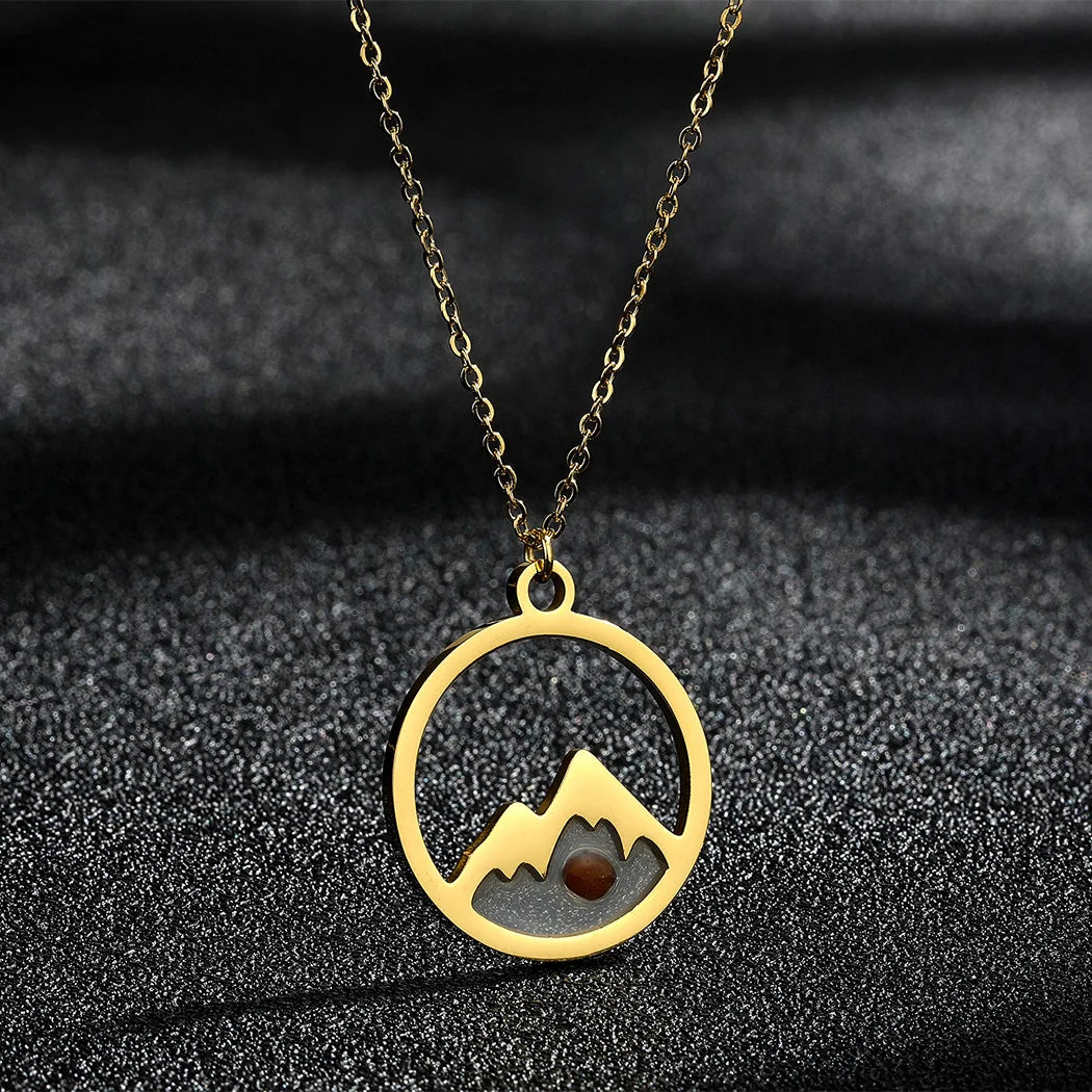 Adventure Wanderlust Mountain Necklace for Women Travellers Mountain