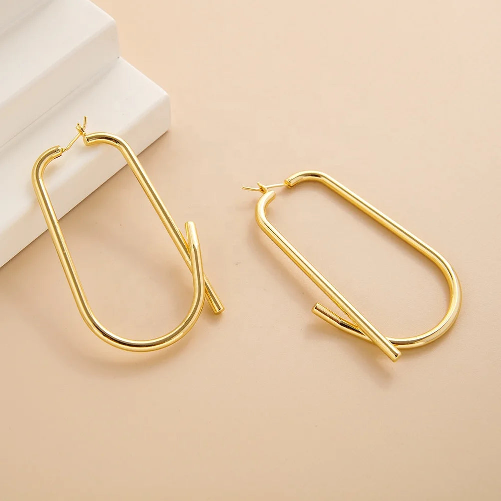 Trendy 18K Gold Plated Metal Geometry Heart-Shaped Earrings for Women High Quality Huggie Hoop Jewelry