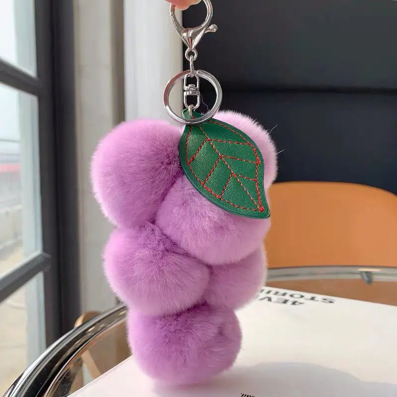 Fur Ball Pom Pom Key Chain Genuine Rabbit Grape Bunch Fruit Keychain Home Textile Fasion Plastic Bag Carton Box Real Fur Plate