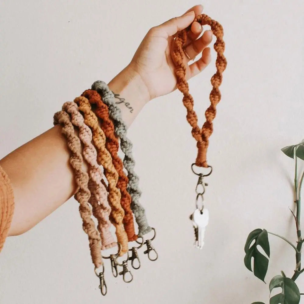 Hoe Sale Rope Braided Colorful Tassel Wristlet Keychain Craft Accessories Handmade Boho Cotton Key Chain Macrame Wrist Keychain